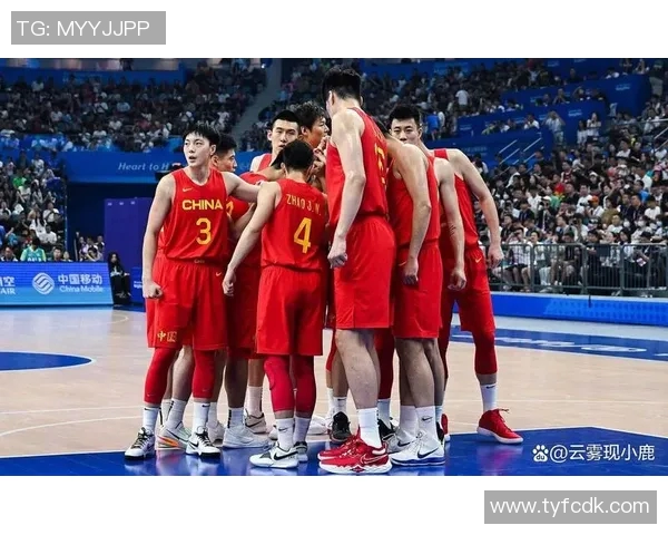 中国男篮迎战强敌全力以赴争夺胜利展现团队精神与拼搏意志